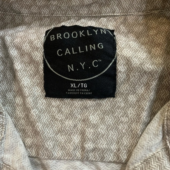 Brooklyn Calling N.Y.C Gray Herringbone Casual Button Up Shirt XL - Picture 5 of 7